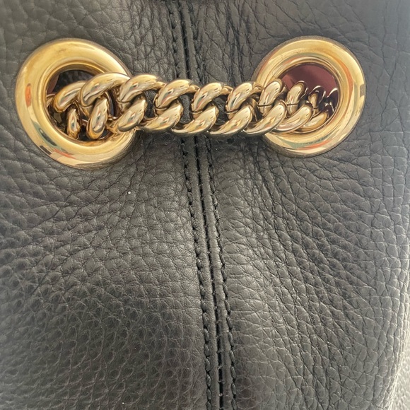 GUCCI Medium SoHo Chain Tote - Picture 6 of 16